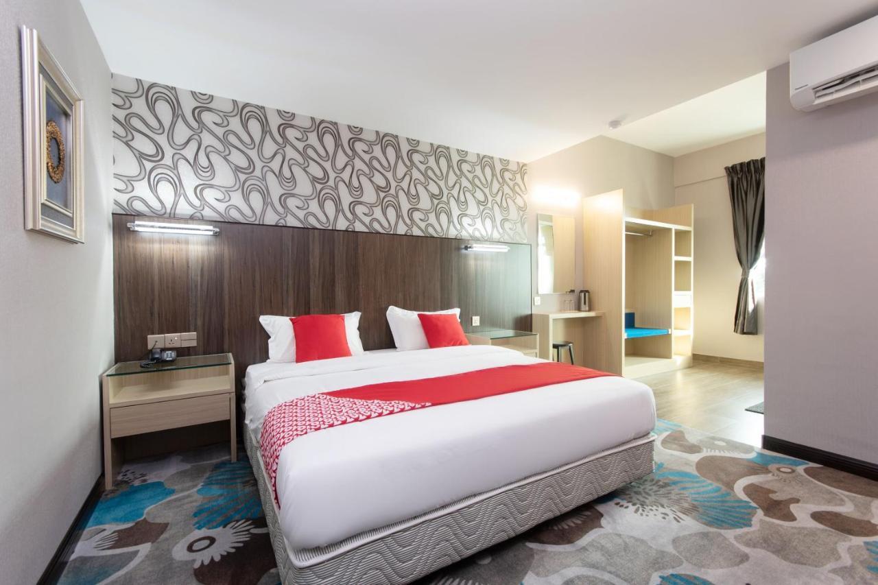 Super Oyo 89375 Regent Hotel Keningau Exterior photo